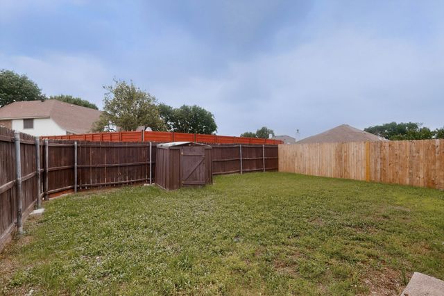 1119 Wayne Avenue, Duncanville, TX 75137