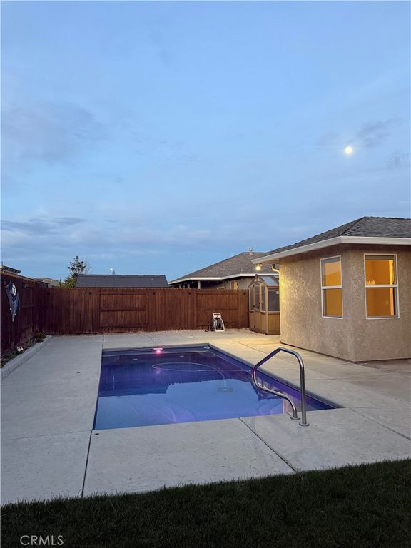 Image 3 of property listing at 414 Antelope Creek Avenue, Chico, CA 95973