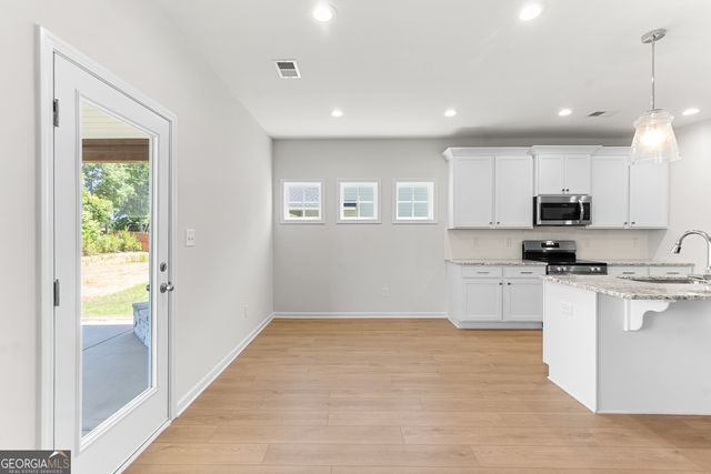 5393 Felles Way, Forsyth, GA 31029