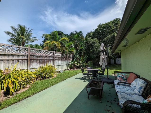 2394 ZEDER Avenue, Delray Beach, FL 33444