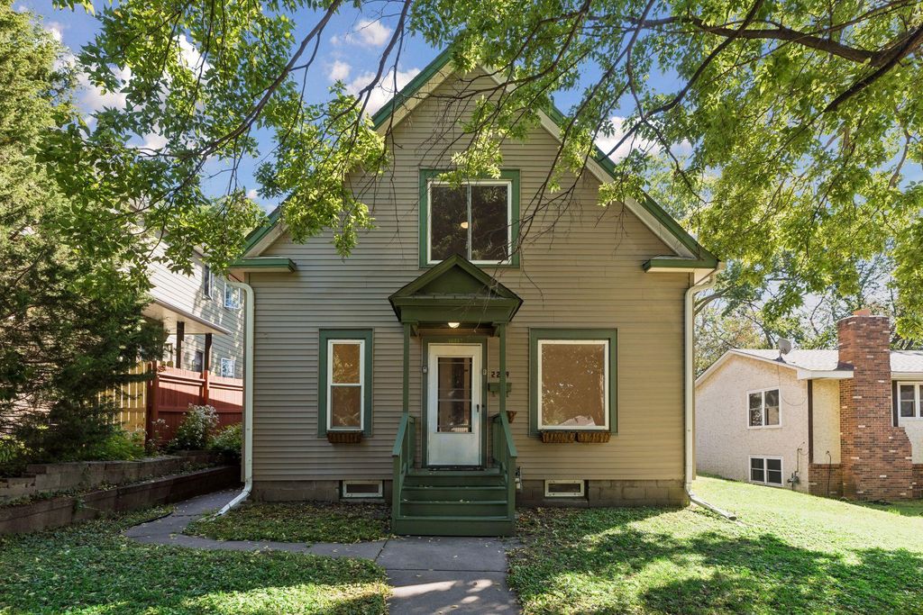 2219 Lincoln Street NE, Minneapolis, MN 55418