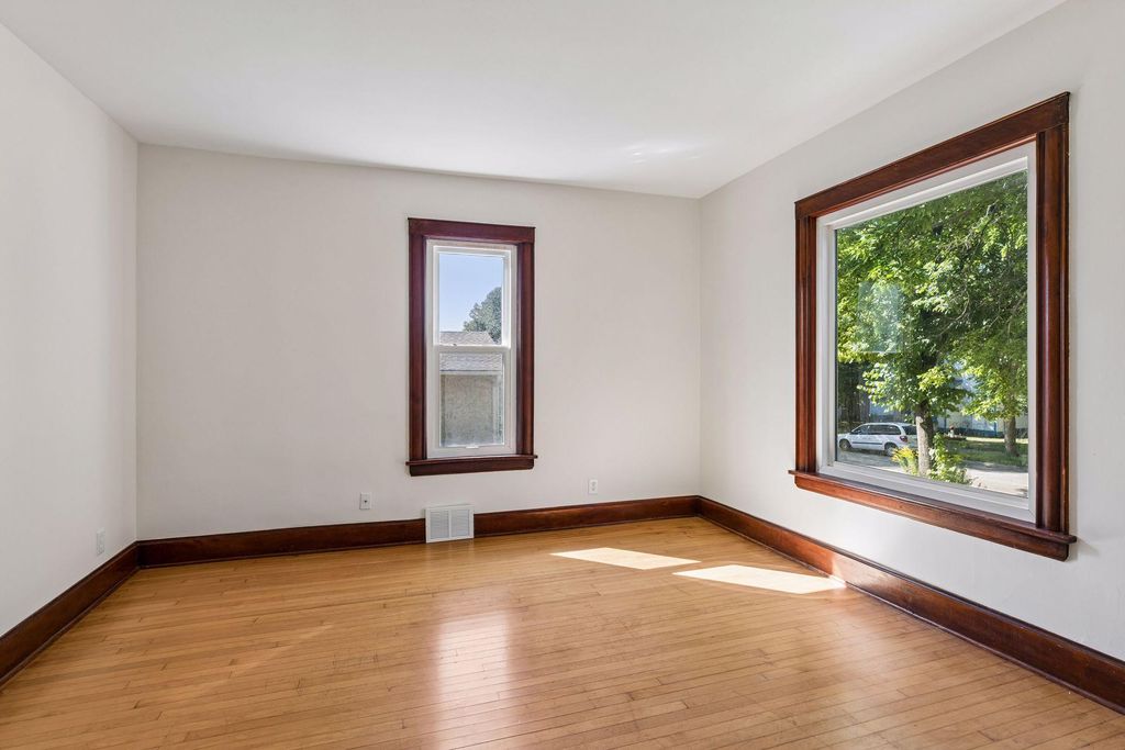 2219 Lincoln Street NE, Minneapolis, MN 55418 — photo 4