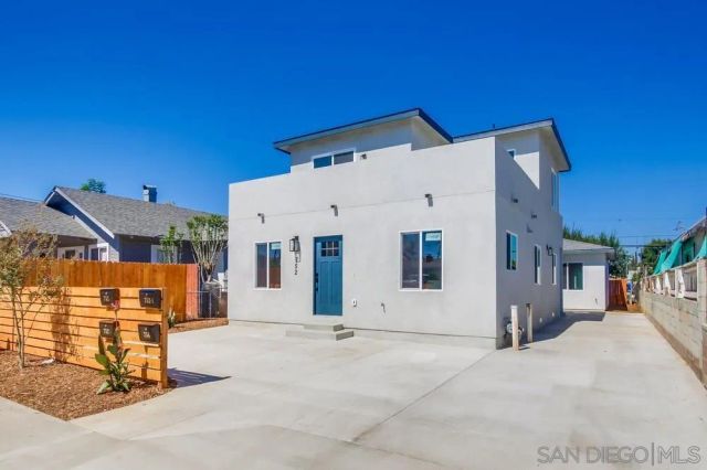 752 W 9th Avenue, Escondido, CA 92025