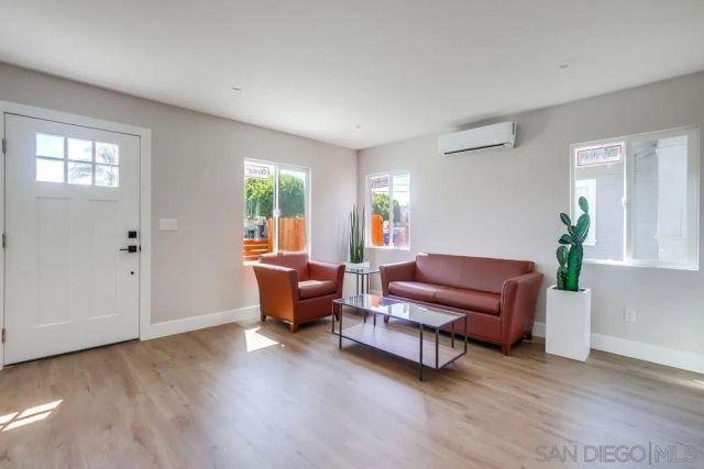 752 W 9th Avenue, Escondido, CA 92025