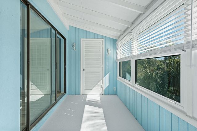 9 QUAILS RUN BOULEVARD 9, Englewood, FL 34223