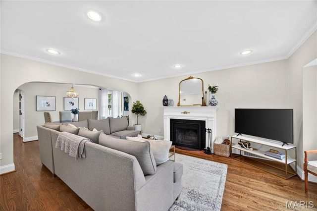 627 Norfolk Drive, Kirkwood, MO 63122