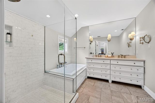 627 Norfolk Drive, Kirkwood, MO 63122
