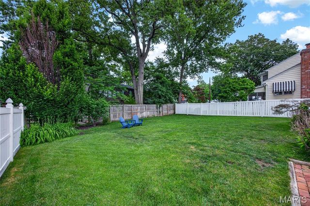 627 Norfolk Drive, Kirkwood, MO 63122