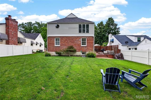 627 Norfolk Drive, Kirkwood, MO 63122