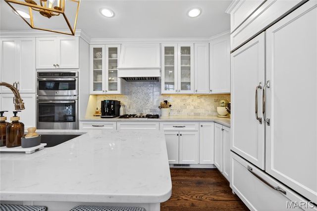 627 Norfolk Drive, Kirkwood, MO 63122