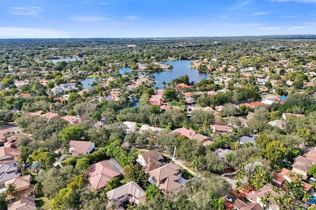 11300 Knot Way, Cooper City, FL 33026