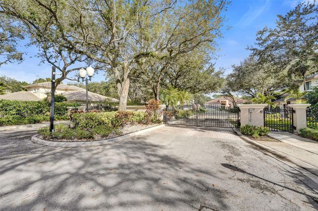 11300 Knot Way, Cooper City, FL 33026