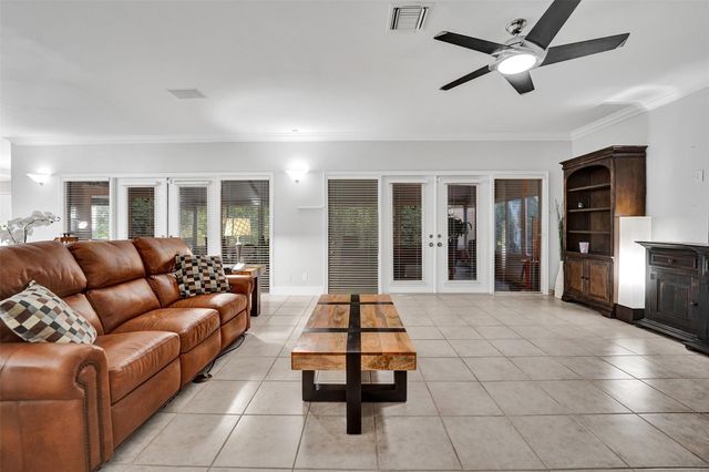 11300 Knot Way, Cooper City, FL 33026