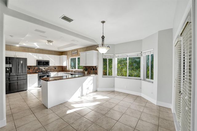 11300 Knot Way, Cooper City, FL 33026