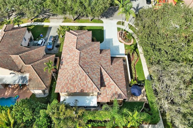 11300 Knot Way, Cooper City, FL 33026