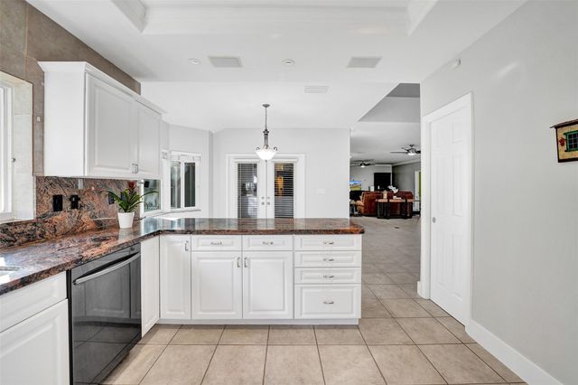 11300 Knot Way, Cooper City, FL 33026