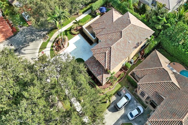 11300 Knot Way, Cooper City, FL 33026