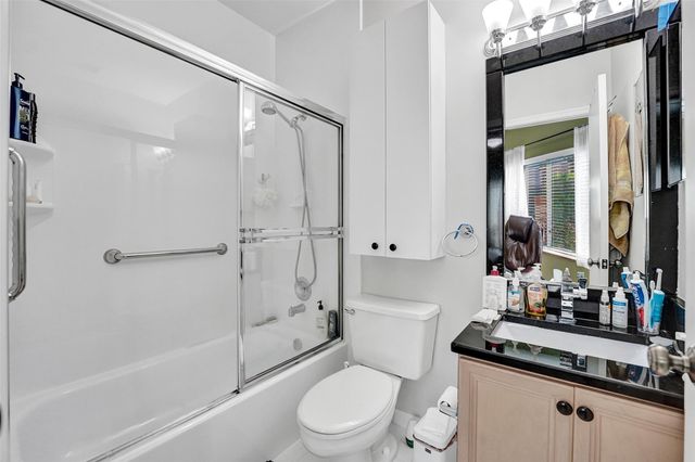 11300 Knot Way, Cooper City, FL 33026