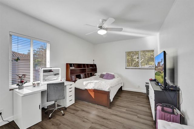 11300 Knot Way, Cooper City, FL 33026