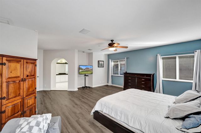 11300 Knot Way, Cooper City, FL 33026