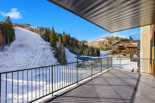 3267 W Deer Hollow Road 3206, Park City, UT 84060