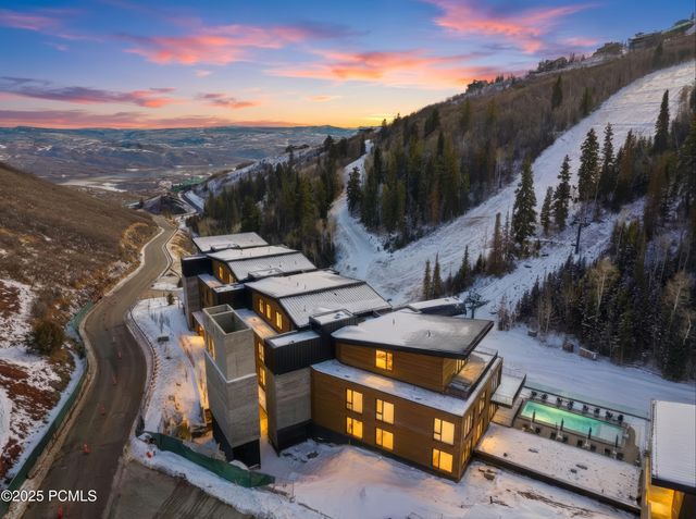 3267 W Deer Hollow Road 3206, Park City, UT 84060