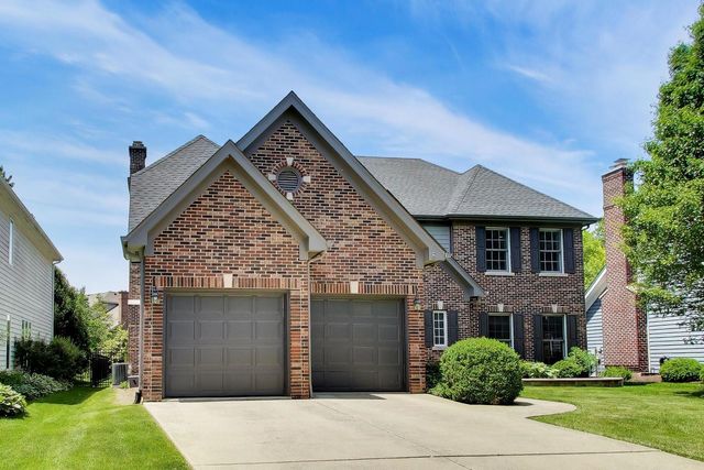 724 Fairfield Court, Westmont, IL 60559