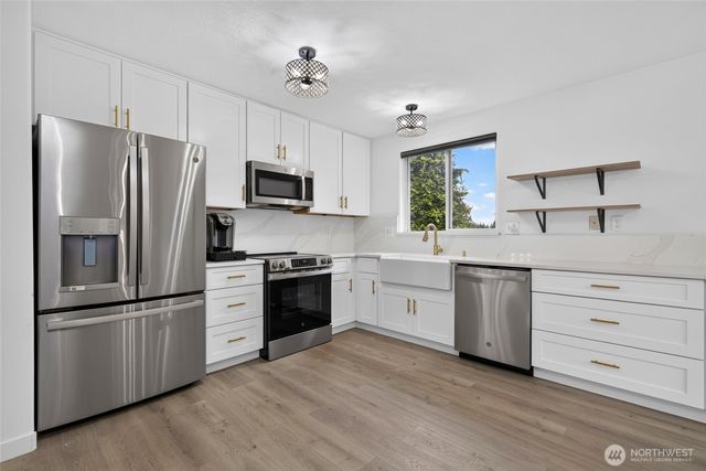 12730 15th Avenue NE, Seattle, WA 98125