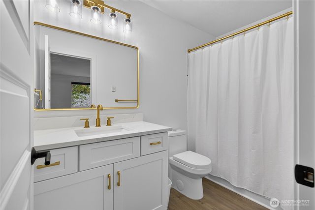 12730 15th Avenue NE, Seattle, WA 98125