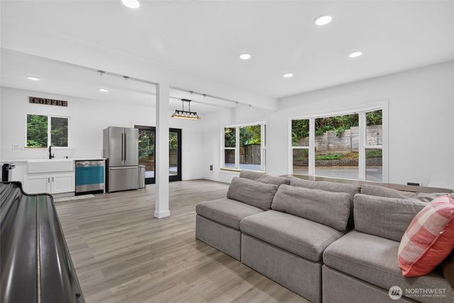 12730 15th Avenue NE, Seattle, WA 98125