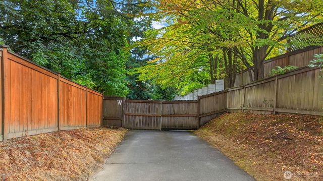 12730 15th Avenue NE, Seattle, WA 98125