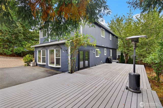 12730 15th Avenue NE, Seattle, WA 98125