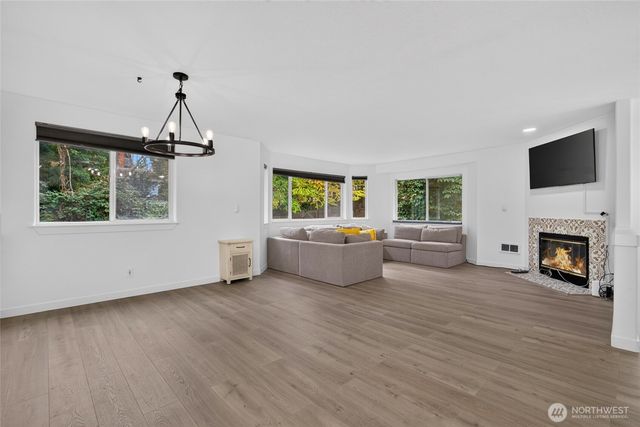 12730 15th Avenue NE, Seattle, WA 98125
