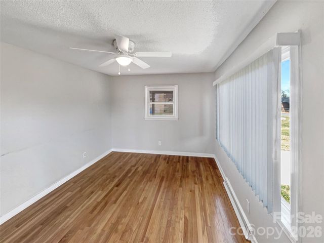 1913 Old English Drive, Gastonia, NC 28054