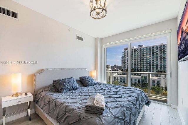 321 NE 26th St PH906, Miami, FL 33137