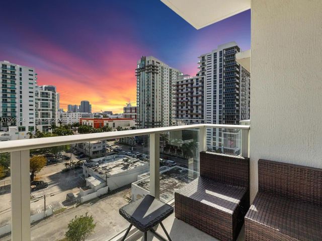 321 NE 26th St PH906, Miami, FL 33137