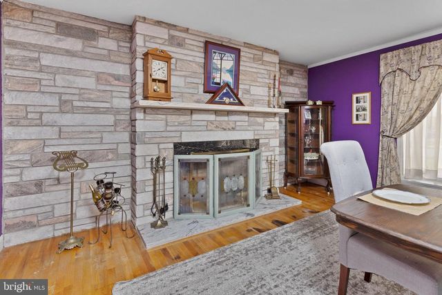 28 WEDGE DR, Hamilton, NJ 08610