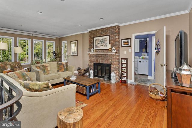 28 WEDGE DR, Hamilton, NJ 08610