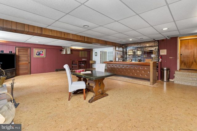 28 WEDGE DR, Hamilton, NJ 08610