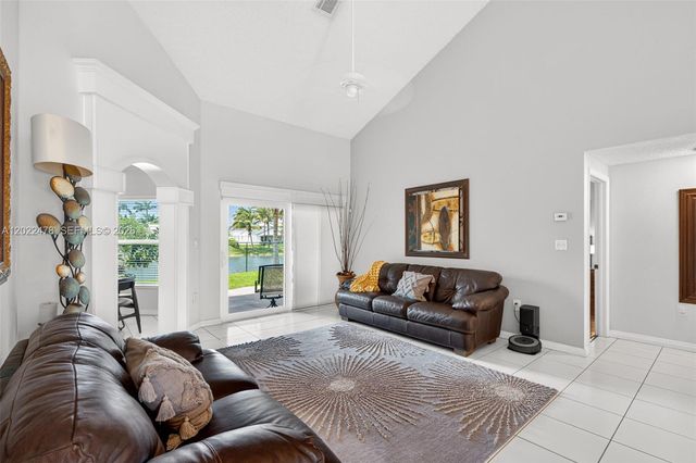 15891 SW 84th Street, Miami, FL 33193