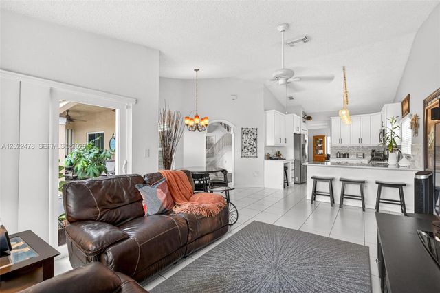 15891 SW 84th Street, Miami, FL 33193