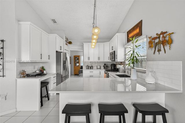 15891 SW 84th Street, Miami, FL 33193