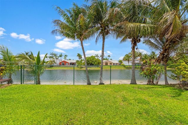 15891 SW 84th Street, Miami, FL 33193