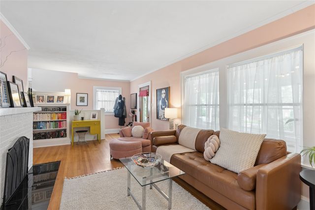 1502 42nd Street, Des Moines, IA 50311