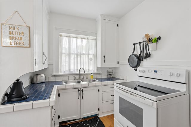 1502 42nd Street, Des Moines, IA 50311