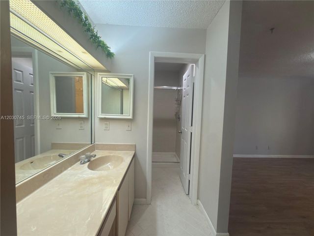 2526 N Carambola Circle N 1821, Coconut Creek, FL 33066