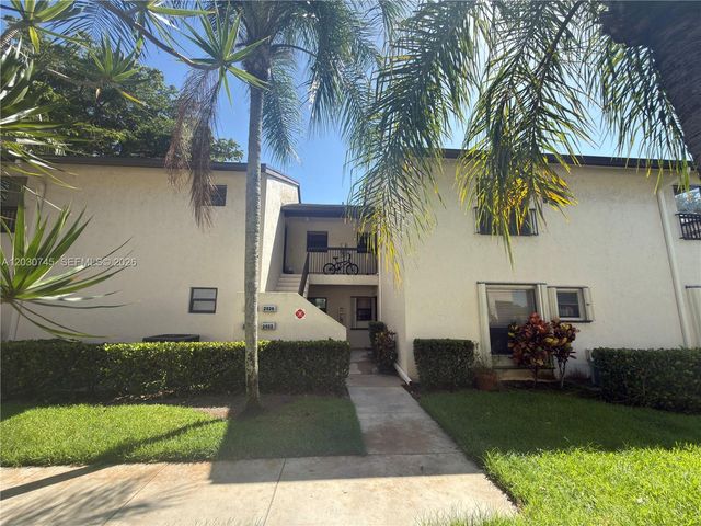 2526 N Carambola Circle N 1821, Coconut Creek, FL 33066