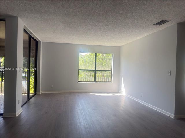 2526 N Carambola Circle N 1821, Coconut Creek, FL 33066