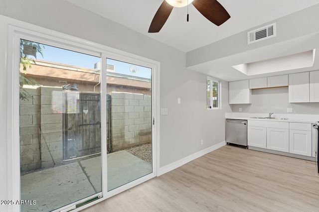 2847 N 46TH Avenue 10, Phoenix, AZ 85035