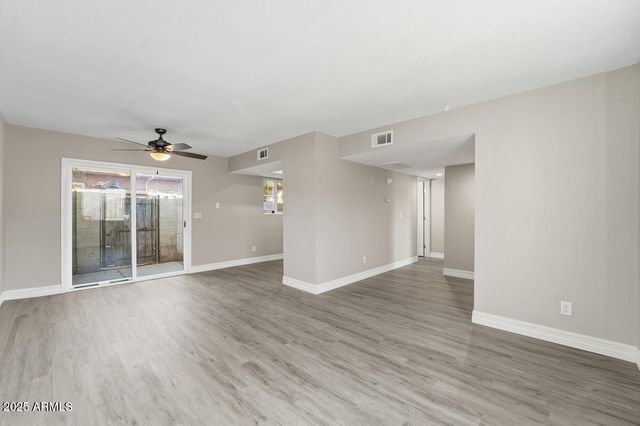 2847 N 46TH Avenue 10, Phoenix, AZ 85035